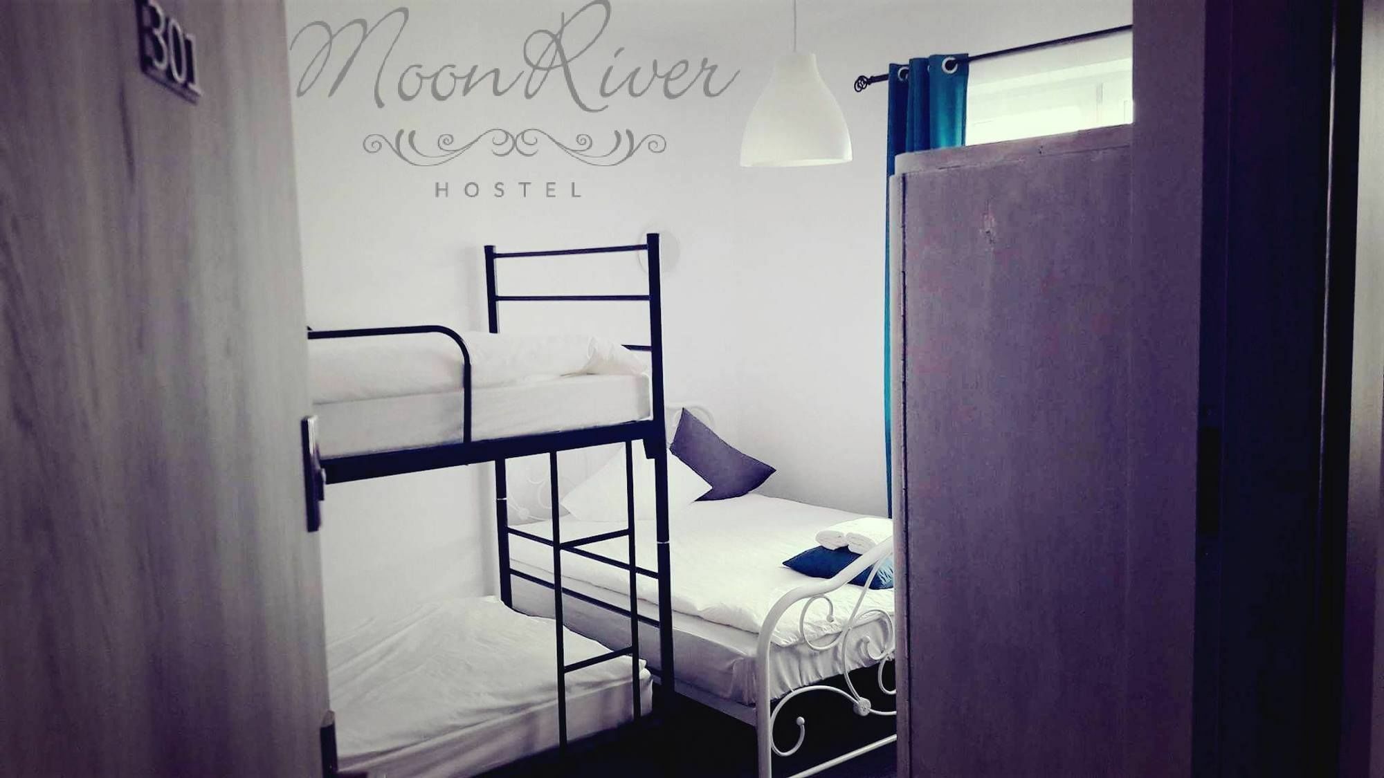 Moonriver Inn Varsavia Esterno foto